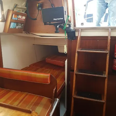 船屋 Voilier Cabine D'hotes